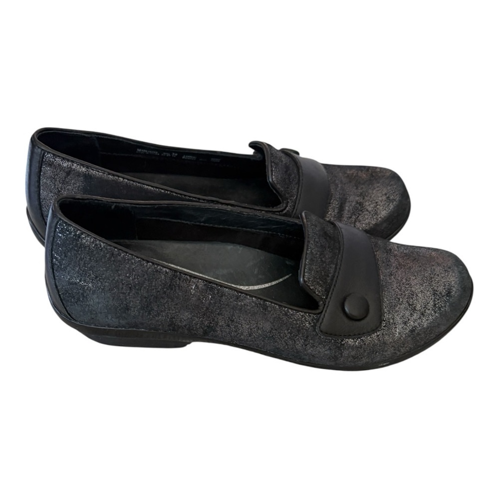 Dansko Olena flats Pewter Suede Size 9